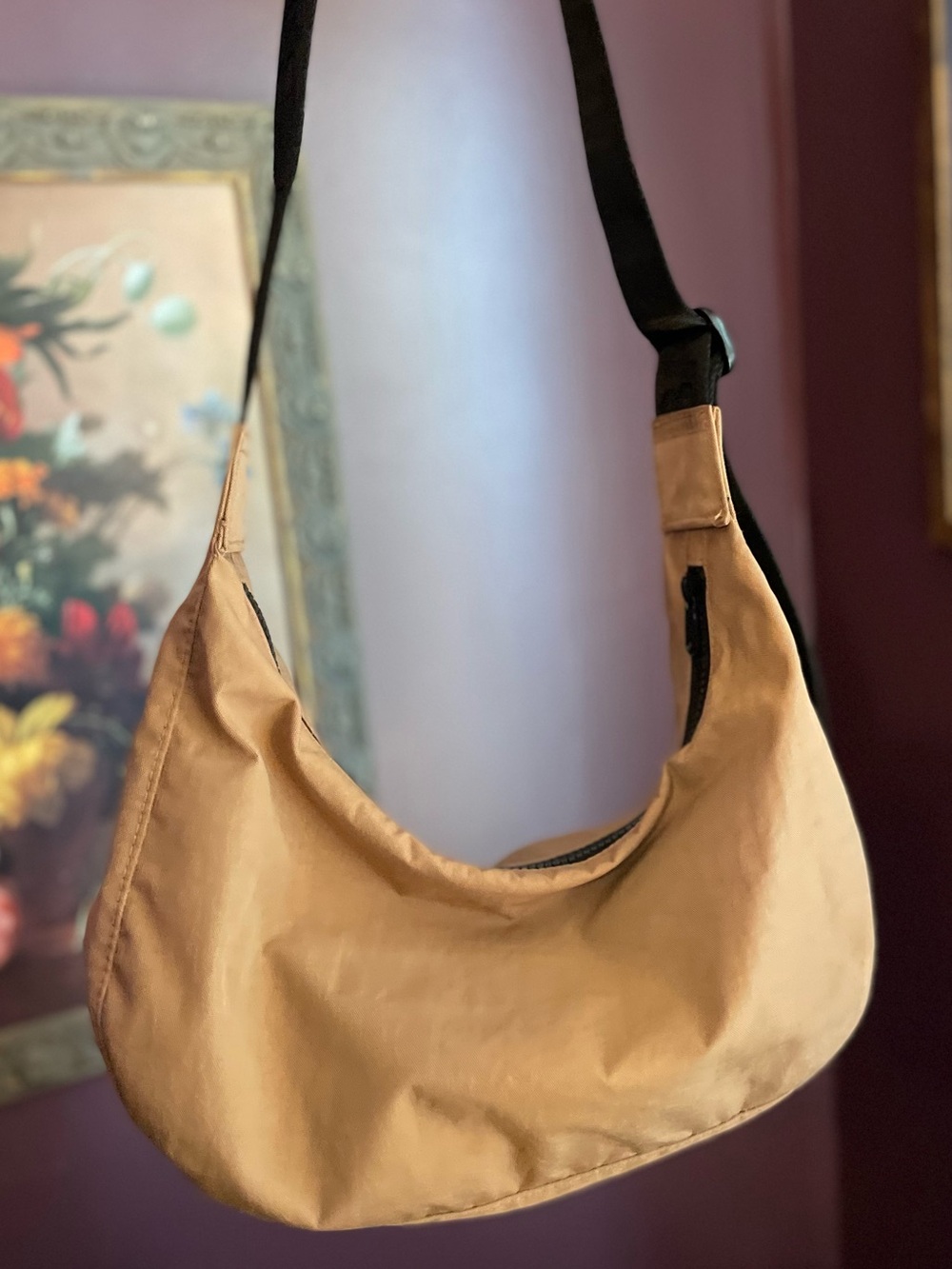BAGGU Medium Crescent Bag in color Cocoa